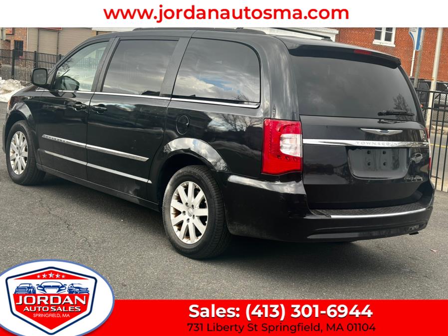 2013 Chrysler Town & Country 4dr Wgn Touring, available for sale in Springfield, Massachusetts | Jordan Auto Sales. Springfield, Massachusetts 2013 Chrysler Town & Country 4dr Wgn Touring, available for sale in Springfield, Massachusetts | Jordan Auto Sales. Springfield, Massachusetts