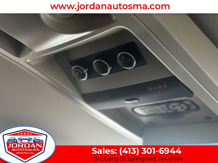 2013 Chrysler Town & Country 4dr Wgn Touring, available for sale in Springfield, Massachusetts | Jordan Auto Sales. Springfield, Massachusetts 2013 Chrysler Town & Country 4dr Wgn Touring, available for sale in Springfield, Massachusetts | Jordan Auto Sales. Springfield, Massachusetts