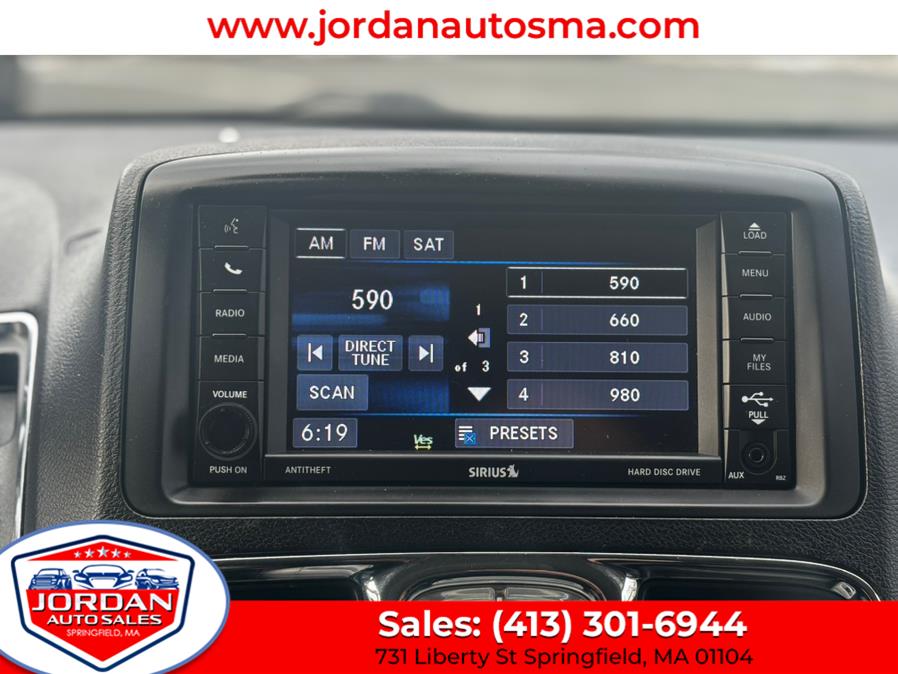 2013 Chrysler Town & Country 4dr Wgn Touring, available for sale in Springfield, Massachusetts | Jordan Auto Sales. Springfield, Massachusetts 2013 Chrysler Town & Country 4dr Wgn Touring, available for sale in Springfield, Massachusetts | Jordan Auto Sales. Springfield, Massachusetts