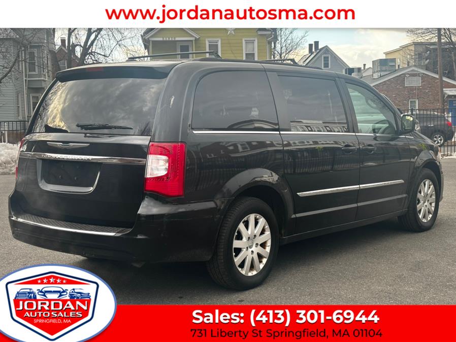 2013 Chrysler Town & Country 4dr Wgn Touring, available for sale in Springfield, Massachusetts | Jordan Auto Sales. Springfield, Massachusetts 2013 Chrysler Town & Country 4dr Wgn Touring, available for sale in Springfield, Massachusetts | Jordan Auto Sales. Springfield, Massachusetts