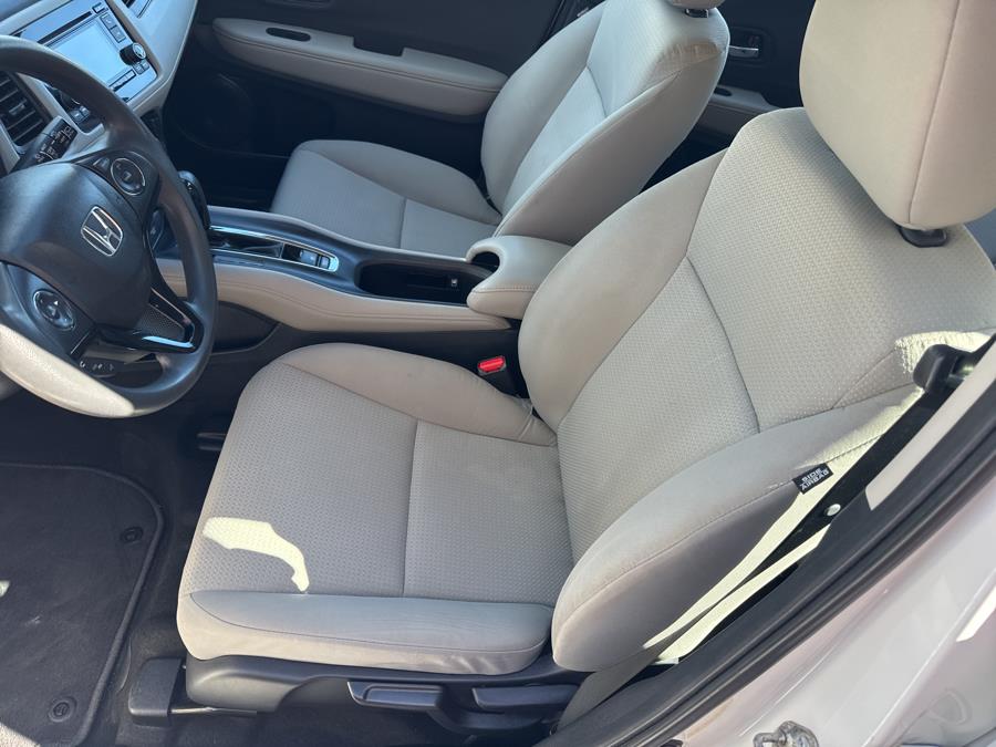2020 Honda HR-V LX AWD, available for sale in Waterbury, Connecticut | National Auto Brokers, Inc.. Waterbury, Connecticut 2020 Honda HR-V LX AWD, available for sale in Waterbury, Connecticut | National Auto Brokers, Inc.. Waterbury, Connecticut