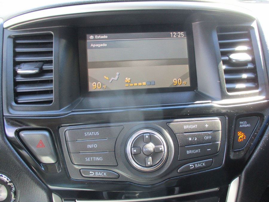 2013 Nissan Pathfinder 4WD 4dr SV, available for sale in Meriden, Connecticut | Cos Central Auto. Meriden, Connecticut 2013 Nissan Pathfinder 4WD 4dr SV, available for sale in Meriden, Connecticut | Cos Central Auto. Meriden, Connecticut