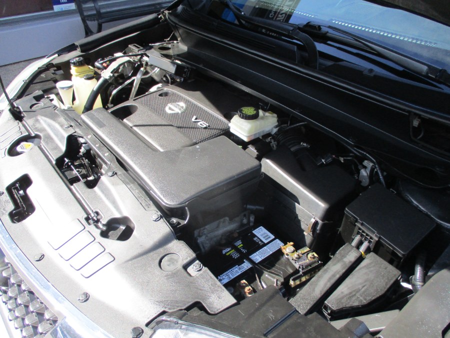 2013 Nissan Pathfinder 4WD 4dr SV, available for sale in Meriden, Connecticut | Cos Central Auto. Meriden, Connecticut 2013 Nissan Pathfinder 4WD 4dr SV, available for sale in Meriden, Connecticut | Cos Central Auto. Meriden, Connecticut