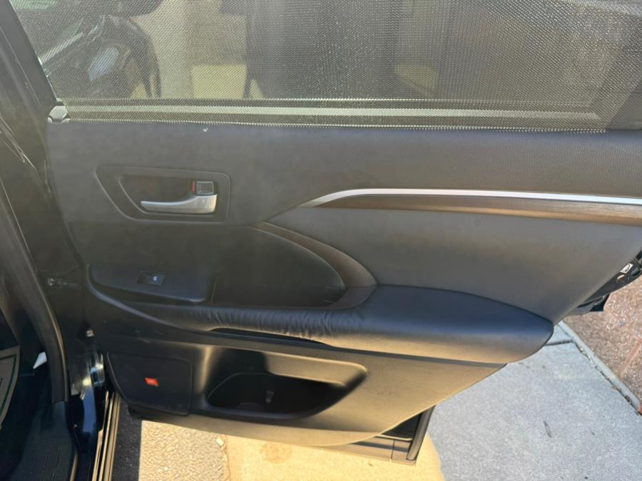 2015 Toyota Highlander AWD 4dr V6 Limited (Natl), available for sale in East Windsor, Connecticut | Century Auto And Truck. East Windsor, Connecticut 2015 Toyota Highlander AWD 4dr V6 Limited (Natl), available for sale in East Windsor, Connecticut | Century Auto And Truck. East Windsor, Connecticut