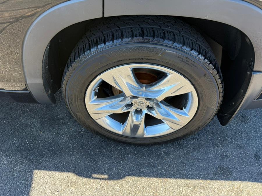 2015 Toyota Highlander AWD 4dr V6 Limited (Natl), available for sale in East Windsor, Connecticut | Century Auto And Truck. East Windsor, Connecticut 2015 Toyota Highlander AWD 4dr V6 Limited (Natl), available for sale in East Windsor, Connecticut | Century Auto And Truck. East Windsor, Connecticut
