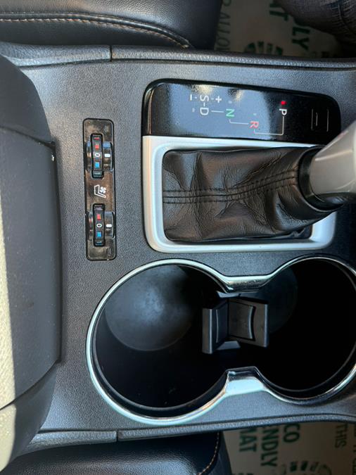 2015 Toyota Highlander AWD 4dr V6 Limited (Natl), available for sale in East Windsor, Connecticut | Century Auto And Truck. East Windsor, Connecticut 2015 Toyota Highlander AWD 4dr V6 Limited (Natl), available for sale in East Windsor, Connecticut | Century Auto And Truck. East Windsor, Connecticut