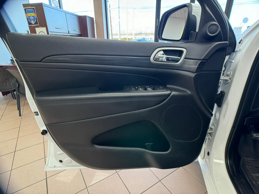 2022 Jeep Grand Cherokee WK Laredo X 4x4, available for sale in Massapequa Park, New York | Power Motors East. Massapequa Park, New York 2022 Jeep Grand Cherokee WK Laredo X 4x4, available for sale in Massapequa Park, New York | Power Motors East. Massapequa Park, New York