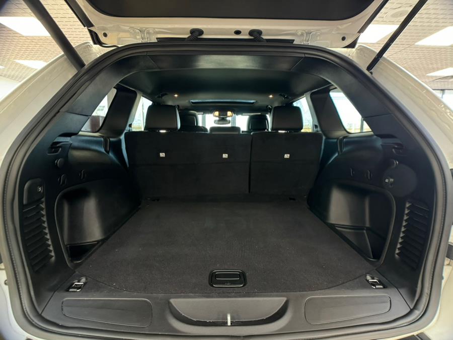 2022 Jeep Grand Cherokee WK Laredo X 4x4, available for sale in Massapequa Park, New York | Power Motors East. Massapequa Park, New York 2022 Jeep Grand Cherokee WK Laredo X 4x4, available for sale in Massapequa Park, New York | Power Motors East. Massapequa Park, New York