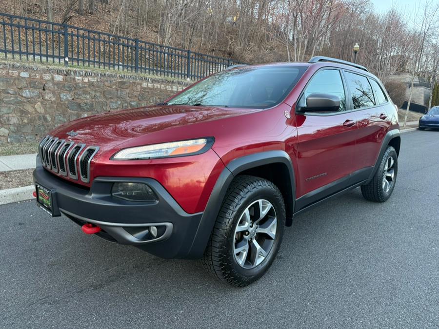 2015 Jeep Cherokee 4WD 4dr Trailhawk, available for sale in NEWARK, New Jersey | Easy Credit of Jersey. NEWARK, New Jersey
