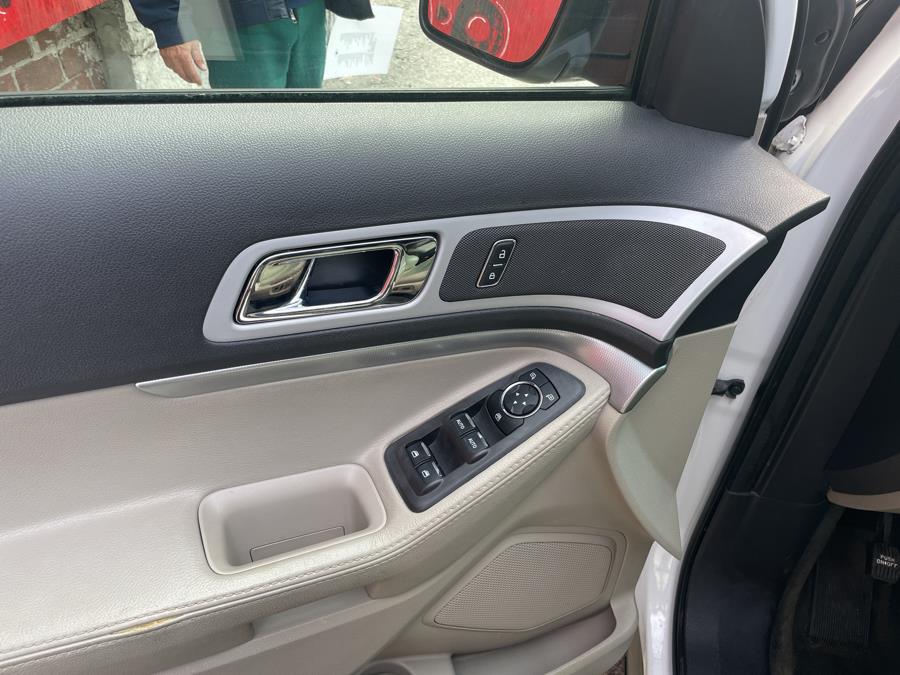 2013 Ford Explorer FWD 4dr XLT, available for sale in Worcester, Massachusetts | Worcester Auto Outlet LLC. Worcester, Massachusetts 2013 Ford Explorer FWD 4dr XLT, available for sale in Worcester, Massachusetts | Worcester Auto Outlet LLC. Worcester, Massachusetts