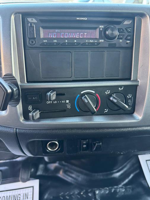 2020 Hino 268A 26FT SMYRNA BOX/MAXON LIFTGATE NON CDL, available for sale in Paterson, New Jersey | Speedway Commercial Motors LLC. Paterson, New Jersey 2020 Hino 268A 26FT SMYRNA BOX/MAXON LIFTGATE NON CDL, available for sale in Paterson, New Jersey | Speedway Commercial Motors LLC. Paterson, New Jersey