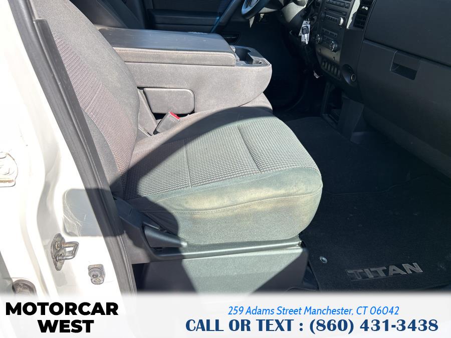 2008 Nissan Titan 4WD Crew Cab SWB SE, available for sale in Manchester, Connecticut | Motorcar West. Manchester, Connecticut 2008 Nissan Titan 4WD Crew Cab SWB SE, available for sale in Manchester, Connecticut | Motorcar West. Manchester, Connecticut