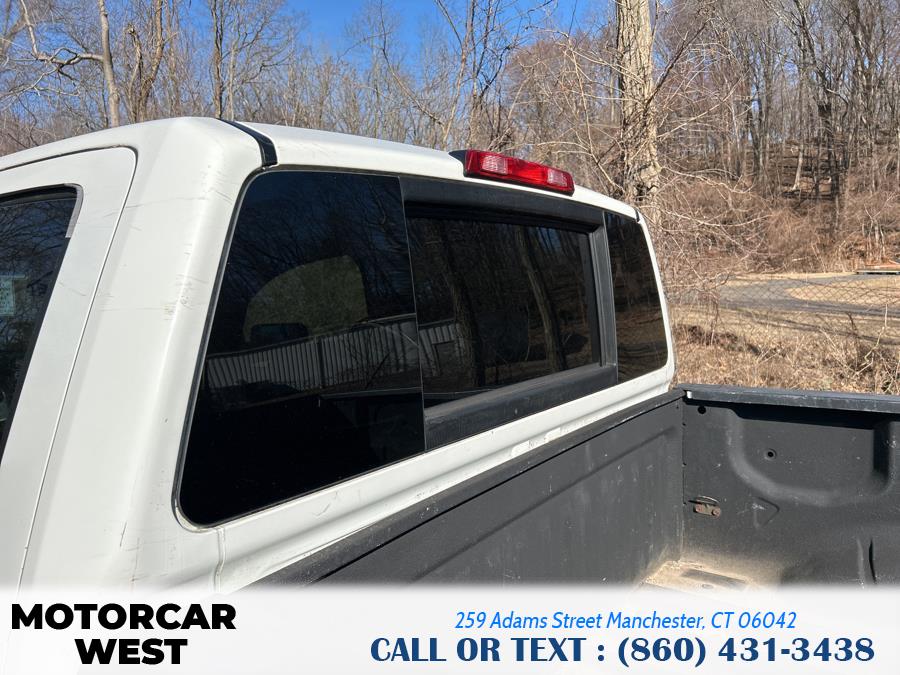 2008 Nissan Titan 4WD Crew Cab SWB SE, available for sale in Manchester, Connecticut | Motorcar West. Manchester, Connecticut 2008 Nissan Titan 4WD Crew Cab SWB SE, available for sale in Manchester, Connecticut | Motorcar West. Manchester, Connecticut