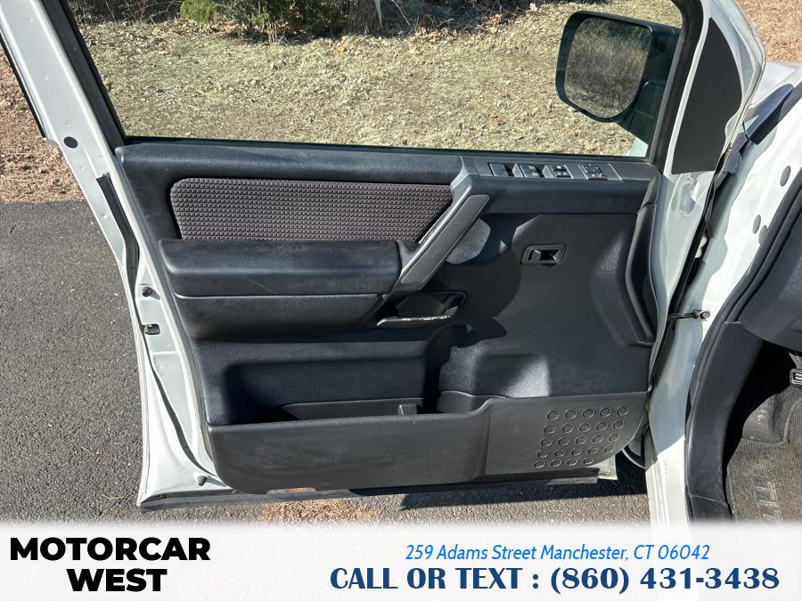 2008 Nissan Titan 4WD Crew Cab SWB SE, available for sale in Manchester, Connecticut | Motorcar West. Manchester, Connecticut 2008 Nissan Titan 4WD Crew Cab SWB SE, available for sale in Manchester, Connecticut | Motorcar West. Manchester, Connecticut