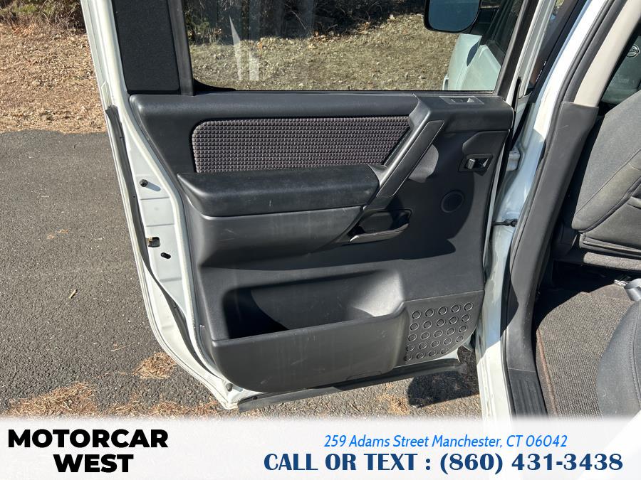 2008 Nissan Titan 4WD Crew Cab SWB SE, available for sale in Manchester, Connecticut | Motorcar West. Manchester, Connecticut 2008 Nissan Titan 4WD Crew Cab SWB SE, available for sale in Manchester, Connecticut | Motorcar West. Manchester, Connecticut