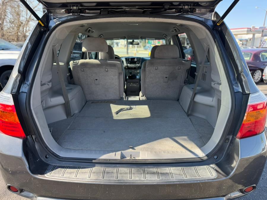 2008 Toyota Highlander 4WD 4dr Base, available for sale in BURLINGTON, New Jersey | Tri States Auto Group. BURLINGTON, New Jersey 2008 Toyota Highlander 4WD 4dr Base, available for sale in BURLINGTON, New Jersey | Tri States Auto Group. BURLINGTON, New Jersey