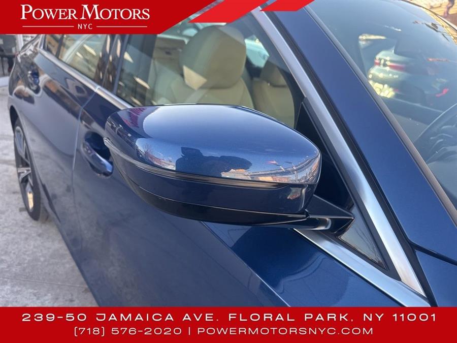 2022 BMW 3 Series 330i xDrive, available for sale in Floral Park, New York | Shop Auto NY. Floral Park, New York 2022 BMW 3 Series 330i xDrive, available for sale in Floral Park, New York | Shop Auto NY. Floral Park, New York