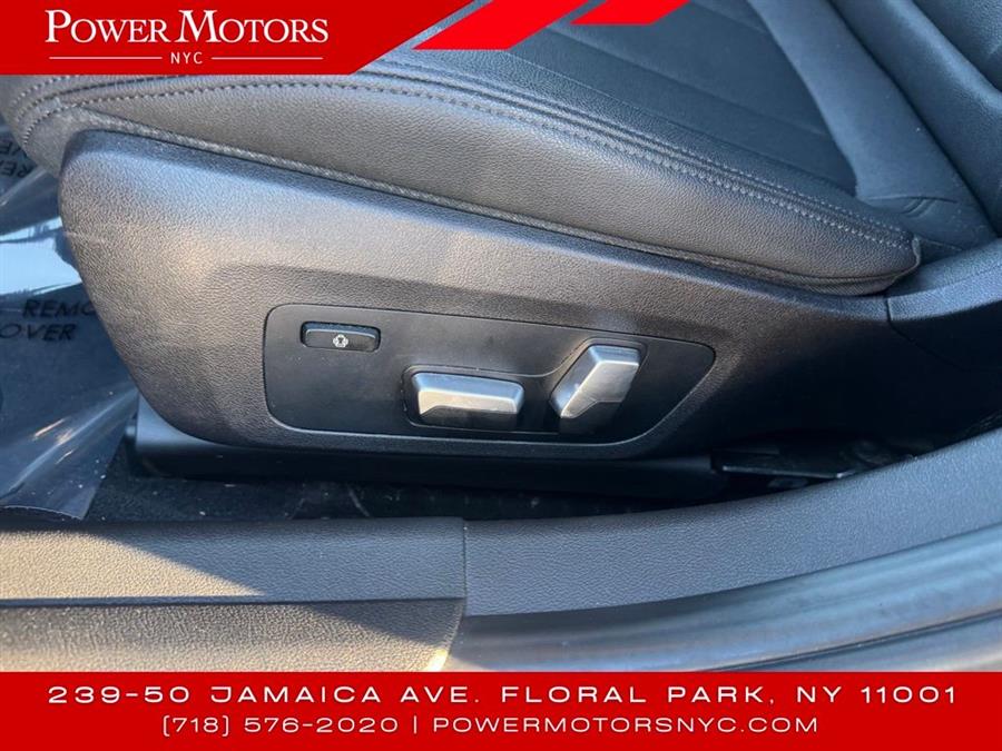 2020 BMW 3 Series 330i xDrive, available for sale in Floral Park, New York | Shop Auto NY. Floral Park, New York 2020 BMW 3 Series 330i xDrive, available for sale in Floral Park, New York | Shop Auto NY. Floral Park, New York