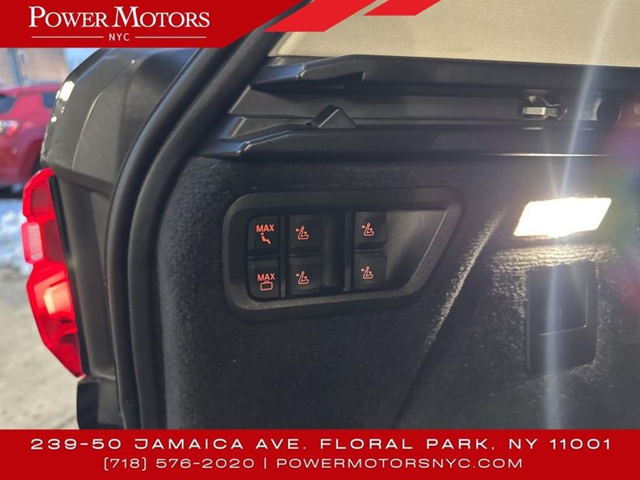 2020 BMW X7 xDrive40i, available for sale in Floral Park, New York | Shop Auto NY. Floral Park, New York 2020 BMW X7 xDrive40i, available for sale in Floral Park, New York | Shop Auto NY. Floral Park, New York