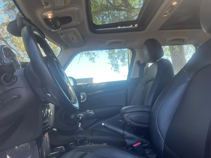 2016 MINI Cooper Hardtop 4 Door 4dr HB, available for sale in Hialeah, Florida | The Palm Motors LLC. Hialeah, Florida 2016 MINI Cooper Hardtop 4 Door 4dr HB, available for sale in Hialeah, Florida | The Palm Motors LLC. Hialeah, Florida