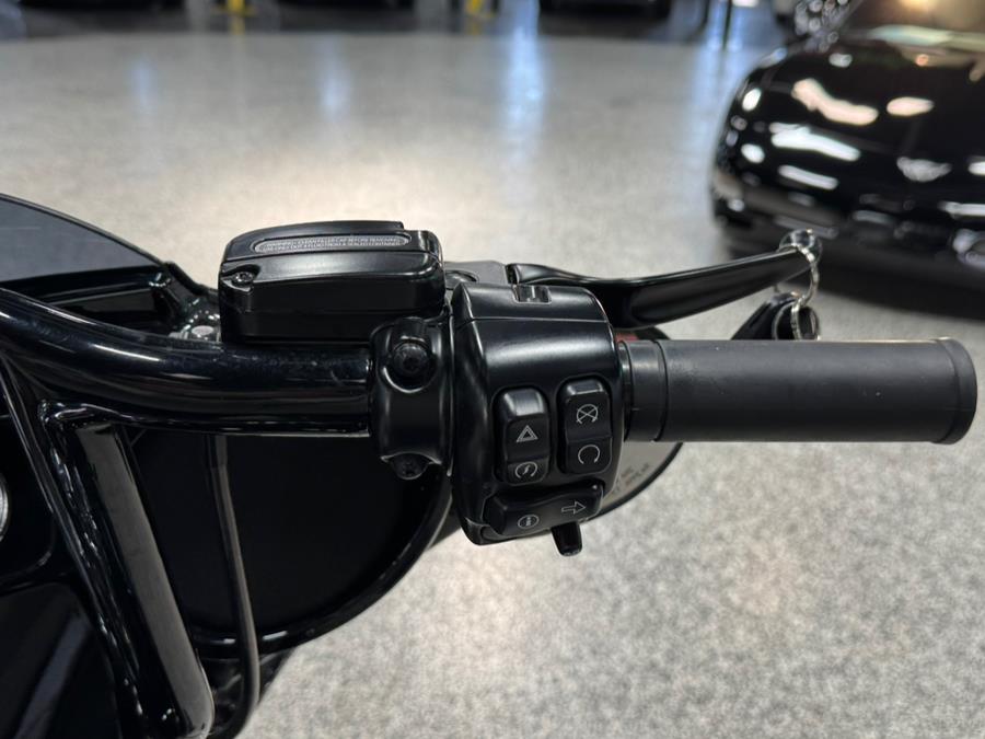 2016 Harley Davidson FLHXS ST Screaming Eagle, available for sale in Oxford, Connecticut | Buonauto Enterprises. Oxford, Connecticut 2016 Harley Davidson FLHXS ST Screaming Eagle, available for sale in Oxford, Connecticut | Buonauto Enterprises. Oxford, Connecticut