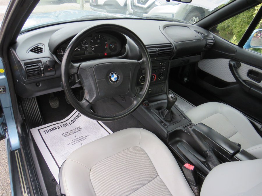 1998 BMW 3 Series Z3 2dr Roadster 1.9L, available for sale in Middle Village, New York | Road Masters II INC. Middle Village, New York 1998 BMW 3 Series Z3 2dr Roadster 1.9L, available for sale in Middle Village, New York | Road Masters II INC. Middle Village, New York