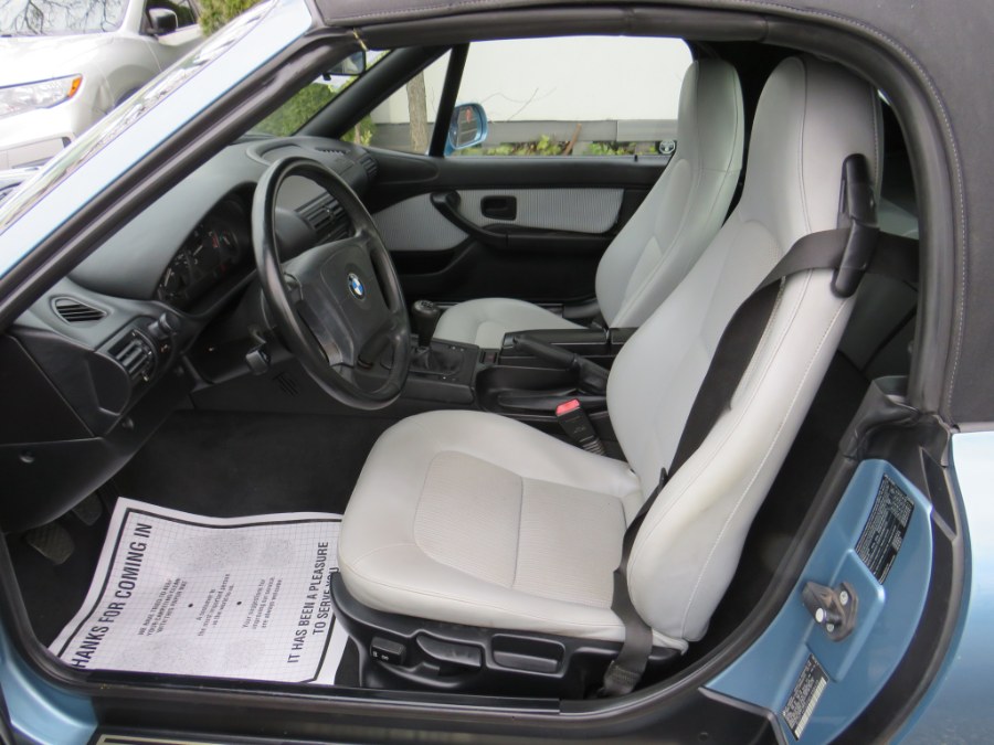 1998 BMW 3 Series Z3 2dr Roadster 1.9L, available for sale in Middle Village, New York | Road Masters II INC. Middle Village, New York 1998 BMW 3 Series Z3 2dr Roadster 1.9L, available for sale in Middle Village, New York | Road Masters II INC. Middle Village, New York