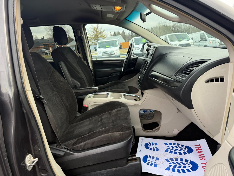 2017 Dodge Grand Caravan 4dr Wgn Crew, available for sale in Ortonville, Michigan | Marsh Auto Sales LLC. Ortonville, Michigan 2017 Dodge Grand Caravan 4dr Wgn Crew, available for sale in Ortonville, Michigan | Marsh Auto Sales LLC. Ortonville, Michigan