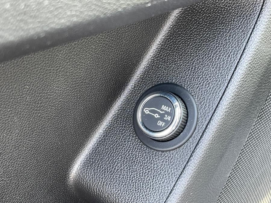 2020 Chevrolet Traverse AWD 4dr LT Leather, available for sale in Irvington , New Jersey | Auto Haus of Irvington Corp. Irvington , New Jersey 2020 Chevrolet Traverse AWD 4dr LT Leather, available for sale in Irvington , New Jersey | Auto Haus of Irvington Corp. Irvington , New Jersey