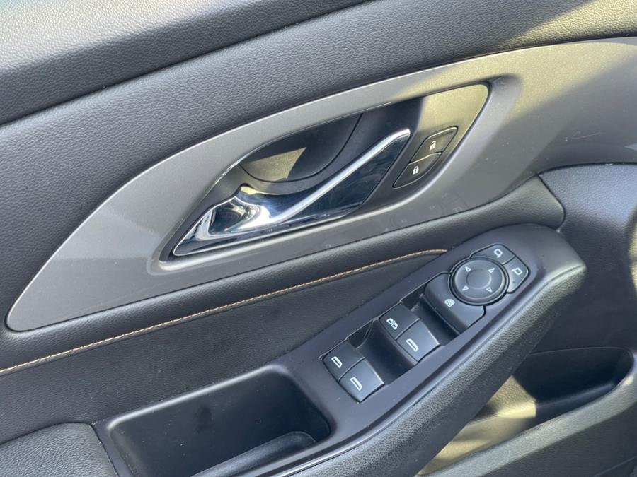 2020 Chevrolet Traverse AWD 4dr LT Leather, available for sale in Irvington , New Jersey | Auto Haus of Irvington Corp. Irvington , New Jersey 2020 Chevrolet Traverse AWD 4dr LT Leather, available for sale in Irvington , New Jersey | Auto Haus of Irvington Corp. Irvington , New Jersey