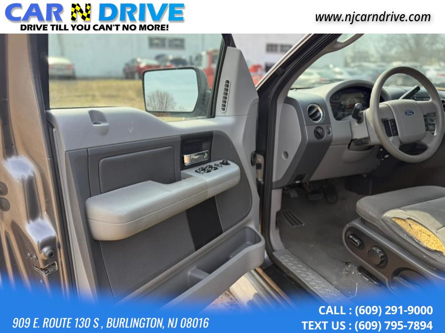 2004 Ford F-150 XLT SuperCrew 4WD, available for sale in Burlington, New Jersey | Car N Drive. Burlington, New Jersey 2004 Ford F-150 XLT SuperCrew 4WD, available for sale in Burlington, New Jersey | Car N Drive. Burlington, New Jersey