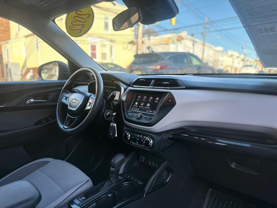 2022 Chevrolet Trailblazer LS 4x4 4dr SUV, available for sale in Irvington, New Jersey | Best Cars R Us. Irvington, New Jersey 2022 Chevrolet Trailblazer LS 4x4 4dr SUV, available for sale in Irvington, New Jersey | Best Cars R Us. Irvington, New Jersey
