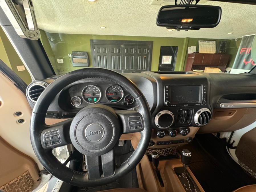 2015 Jeep Wrangler Unlimited 4WD 4dr Sahara, available for sale in West Hartford, Connecticut | AutoMax. West Hartford, Connecticut 2015 Jeep Wrangler Unlimited 4WD 4dr Sahara, available for sale in West Hartford, Connecticut | AutoMax. West Hartford, Connecticut