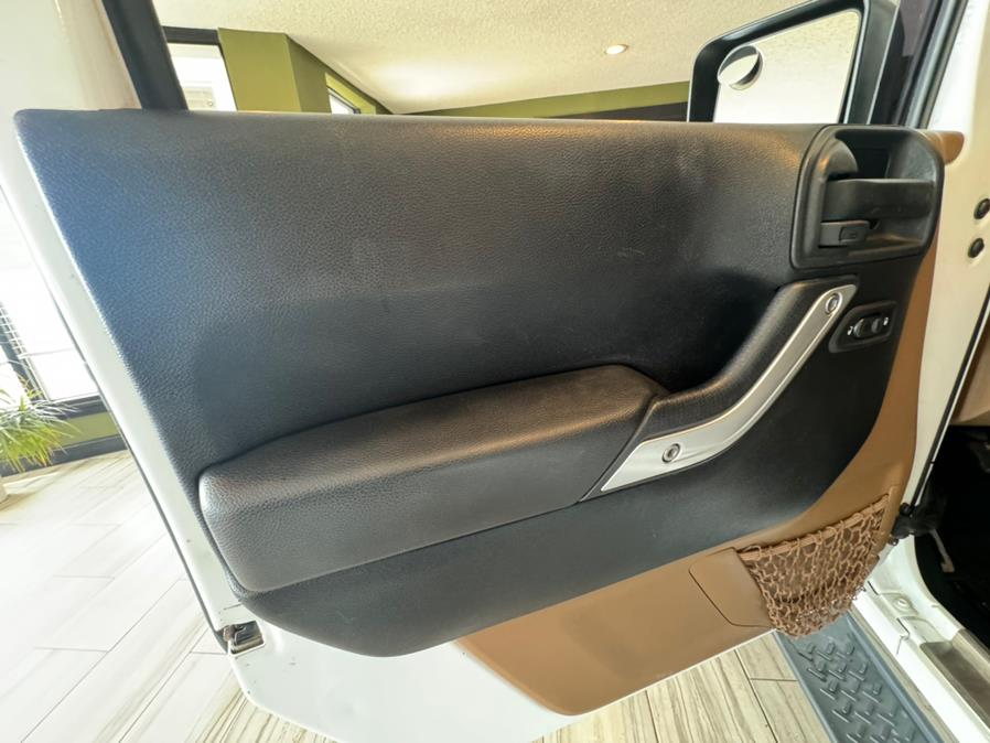 2015 Jeep Wrangler Unlimited 4WD 4dr Sahara, available for sale in West Hartford, Connecticut | AutoMax. West Hartford, Connecticut 2015 Jeep Wrangler Unlimited 4WD 4dr Sahara, available for sale in West Hartford, Connecticut | AutoMax. West Hartford, Connecticut