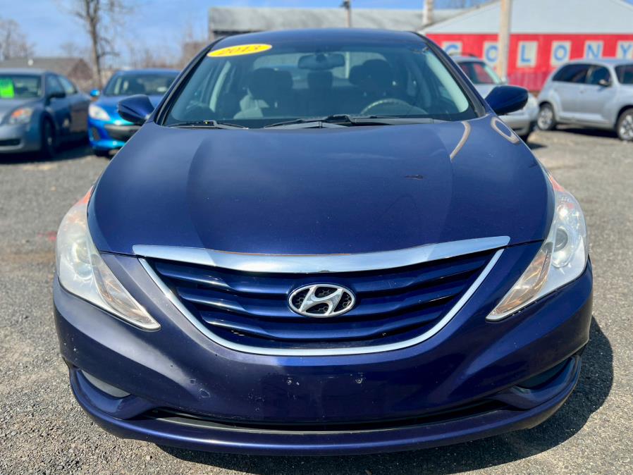 2013 Hyundai Sonata 4dr Sdn 2.4L Auto GLS, available for sale in Wallingford, Connecticut | Wallingford Auto Center LLC. Wallingford, Connecticut 2013 Hyundai Sonata 4dr Sdn 2.4L Auto GLS, available for sale in Wallingford, Connecticut | Wallingford Auto Center LLC. Wallingford, Connecticut