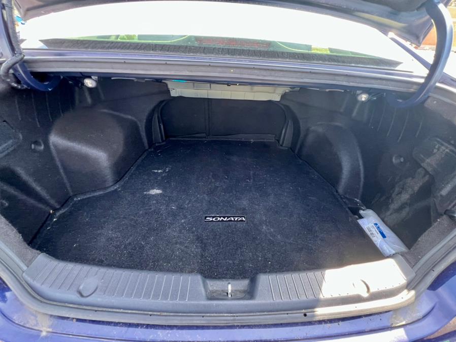 2013 Hyundai Sonata 4dr Sdn 2.4L Auto GLS, available for sale in Wallingford, Connecticut | Wallingford Auto Center LLC. Wallingford, Connecticut 2013 Hyundai Sonata 4dr Sdn 2.4L Auto GLS, available for sale in Wallingford, Connecticut | Wallingford Auto Center LLC. Wallingford, Connecticut