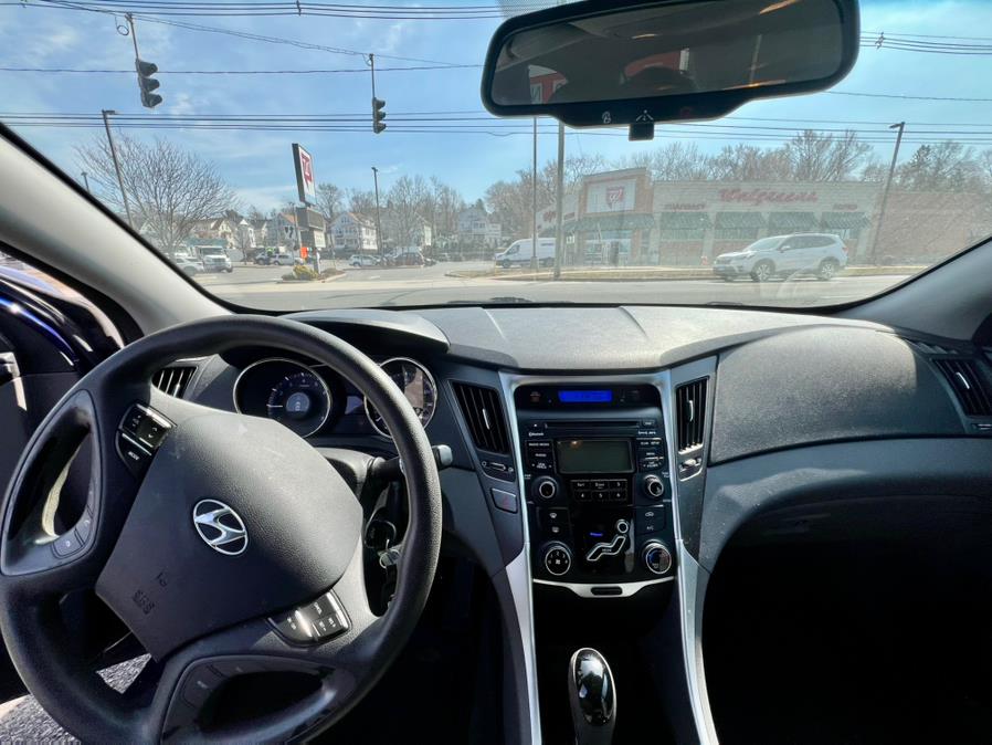 2013 Hyundai Sonata 4dr Sdn 2.4L Auto GLS, available for sale in Wallingford, Connecticut | Wallingford Auto Center LLC. Wallingford, Connecticut 2013 Hyundai Sonata 4dr Sdn 2.4L Auto GLS, available for sale in Wallingford, Connecticut | Wallingford Auto Center LLC. Wallingford, Connecticut