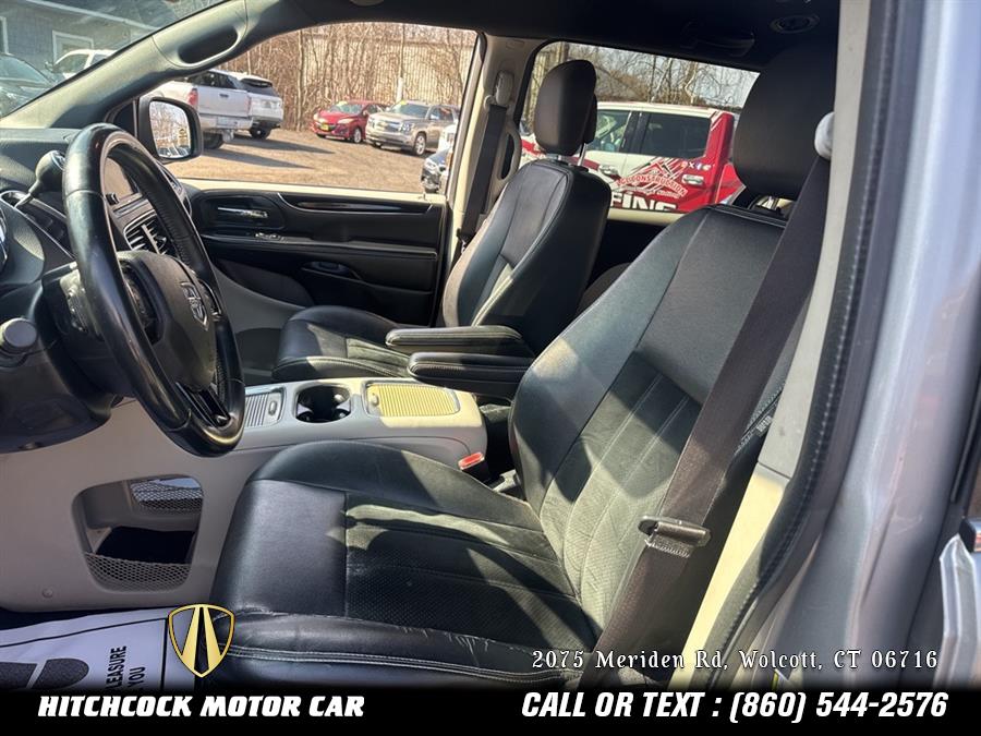 2017 Dodge Grand Caravan SXT, available for sale in Wolcott, Connecticut | Hitchcock Motor Car. Wolcott, Connecticut 2017 Dodge Grand Caravan SXT, available for sale in Wolcott, Connecticut | Hitchcock Motor Car. Wolcott, Connecticut