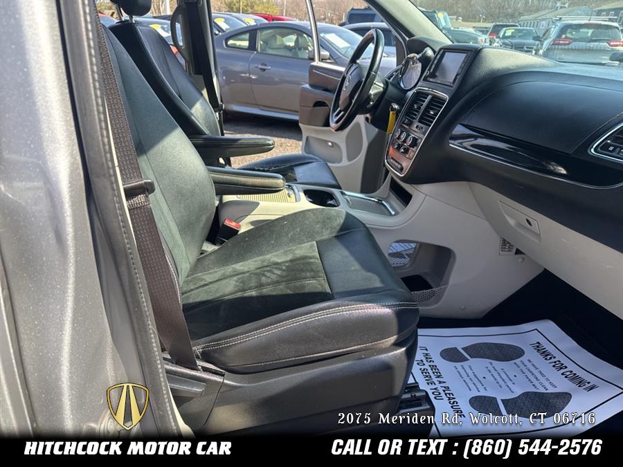 2017 Dodge Grand Caravan SXT, available for sale in Wolcott, Connecticut | Hitchcock Motor Car. Wolcott, Connecticut 2017 Dodge Grand Caravan SXT, available for sale in Wolcott, Connecticut | Hitchcock Motor Car. Wolcott, Connecticut