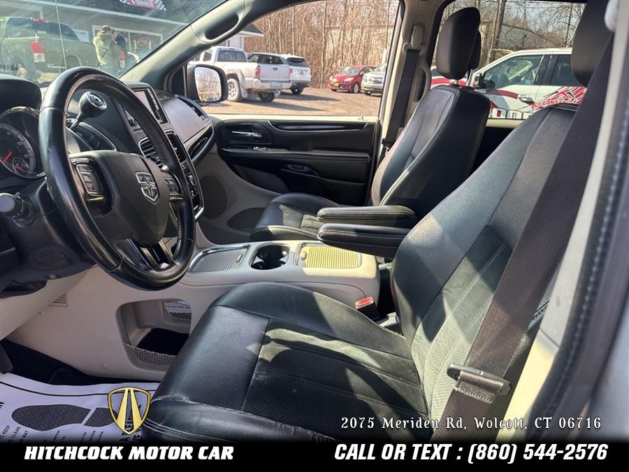 2017 Dodge Grand Caravan SXT, available for sale in Wolcott, Connecticut | Hitchcock Motor Car. Wolcott, Connecticut 2017 Dodge Grand Caravan SXT, available for sale in Wolcott, Connecticut | Hitchcock Motor Car. Wolcott, Connecticut