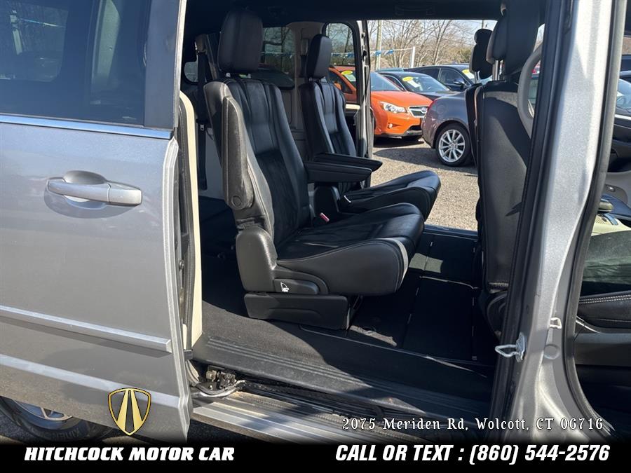 2017 Dodge Grand Caravan SXT, available for sale in Wolcott, Connecticut | Hitchcock Motor Car. Wolcott, Connecticut 2017 Dodge Grand Caravan SXT, available for sale in Wolcott, Connecticut | Hitchcock Motor Car. Wolcott, Connecticut