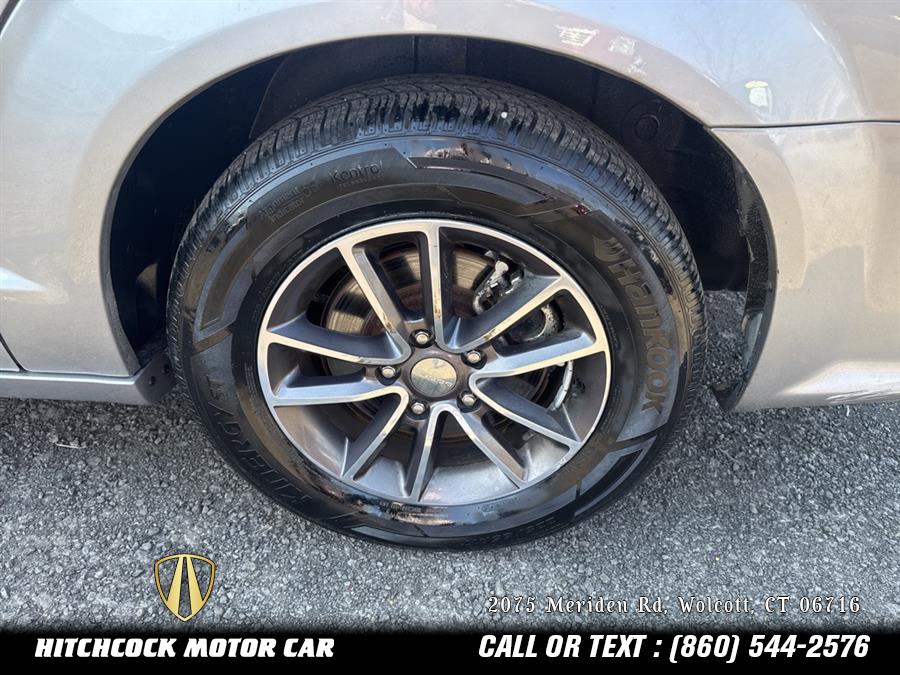 2017 Dodge Grand Caravan SXT, available for sale in Wolcott, Connecticut | Hitchcock Motor Car. Wolcott, Connecticut 2017 Dodge Grand Caravan SXT, available for sale in Wolcott, Connecticut | Hitchcock Motor Car. Wolcott, Connecticut