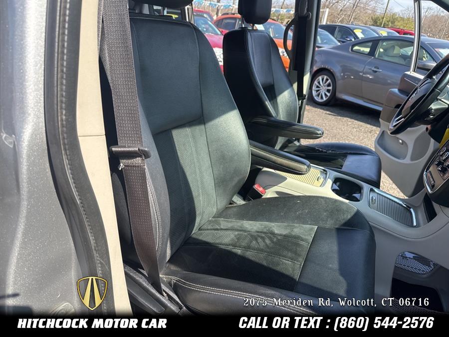 2017 Dodge Grand Caravan SXT, available for sale in Wolcott, Connecticut | Hitchcock Motor Car. Wolcott, Connecticut 2017 Dodge Grand Caravan SXT, available for sale in Wolcott, Connecticut | Hitchcock Motor Car. Wolcott, Connecticut