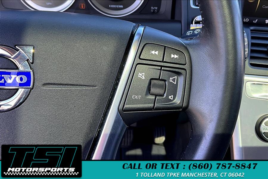 2011 Volvo XC60 AWD 4dr 3.2L w/Moonroof, available for sale in Manchester, Connecticut | TSI Motorsports. Manchester, Connecticut 2011 Volvo XC60 AWD 4dr 3.2L w/Moonroof, available for sale in Manchester, Connecticut | TSI Motorsports. Manchester, Connecticut