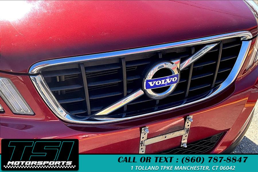 2011 Volvo XC60 AWD 4dr 3.2L w/Moonroof, available for sale in Manchester, Connecticut | TSI Motorsports. Manchester, Connecticut 2011 Volvo XC60 AWD 4dr 3.2L w/Moonroof, available for sale in Manchester, Connecticut | TSI Motorsports. Manchester, Connecticut