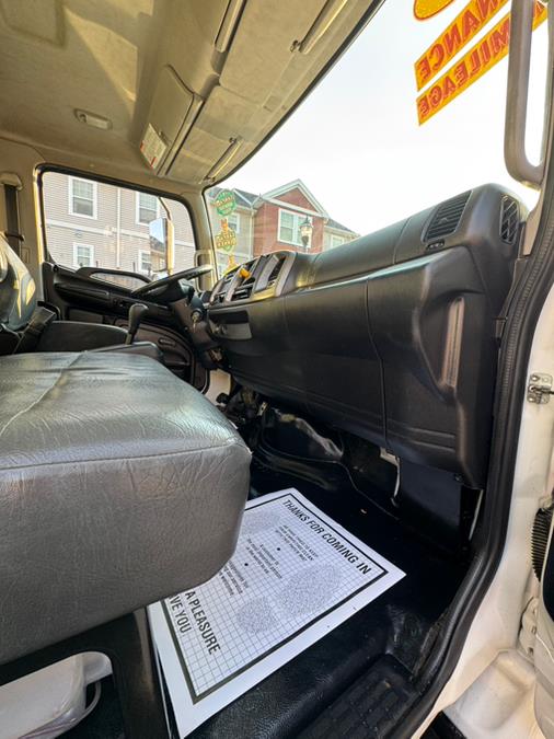 2020 Hino 268A 26FT SMYRNA BOX/MAXON LIFTGATE NON CDL, available for sale in Paterson, New Jersey | Speedway Commercial Motors LLC. Paterson, New Jersey 2020 Hino 268A 26FT SMYRNA BOX/MAXON LIFTGATE NON CDL, available for sale in Paterson, New Jersey | Speedway Commercial Motors LLC. Paterson, New Jersey
