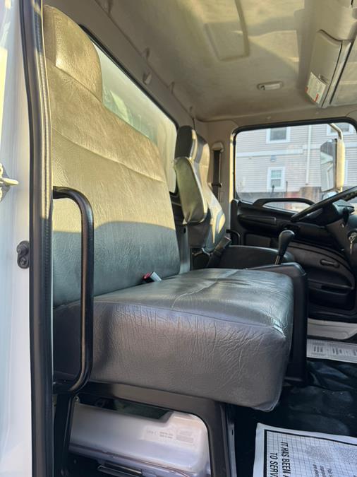 2020 Hino 268A 26FT SMYRNA BOX/MAXON LIFTGATE NON CDL, available for sale in Paterson, New Jersey | Speedway Commercial Motors LLC. Paterson, New Jersey 2020 Hino 268A 26FT SMYRNA BOX/MAXON LIFTGATE NON CDL, available for sale in Paterson, New Jersey | Speedway Commercial Motors LLC. Paterson, New Jersey