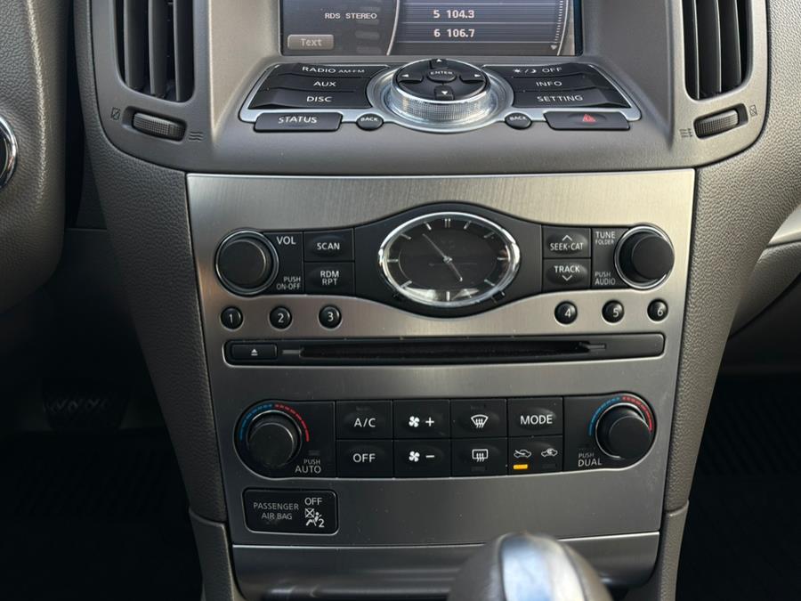 2015 Infiniti Q40 4dr Sdn AWD, available for sale in Brooklyn, New York | Carsbuck Inc.. Brooklyn, New York 2015 Infiniti Q40 4dr Sdn AWD, available for sale in Brooklyn, New York | Carsbuck Inc.. Brooklyn, New York