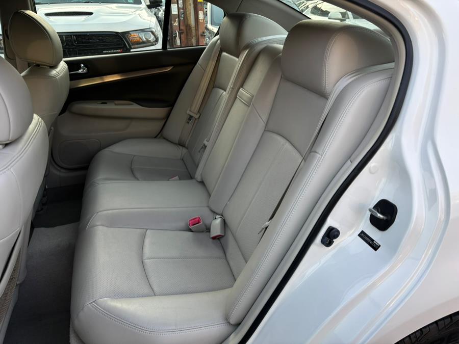 2015 Infiniti Q40 4dr Sdn AWD, available for sale in Brooklyn, New York | Carsbuck Inc.. Brooklyn, New York 2015 Infiniti Q40 4dr Sdn AWD, available for sale in Brooklyn, New York | Carsbuck Inc.. Brooklyn, New York
