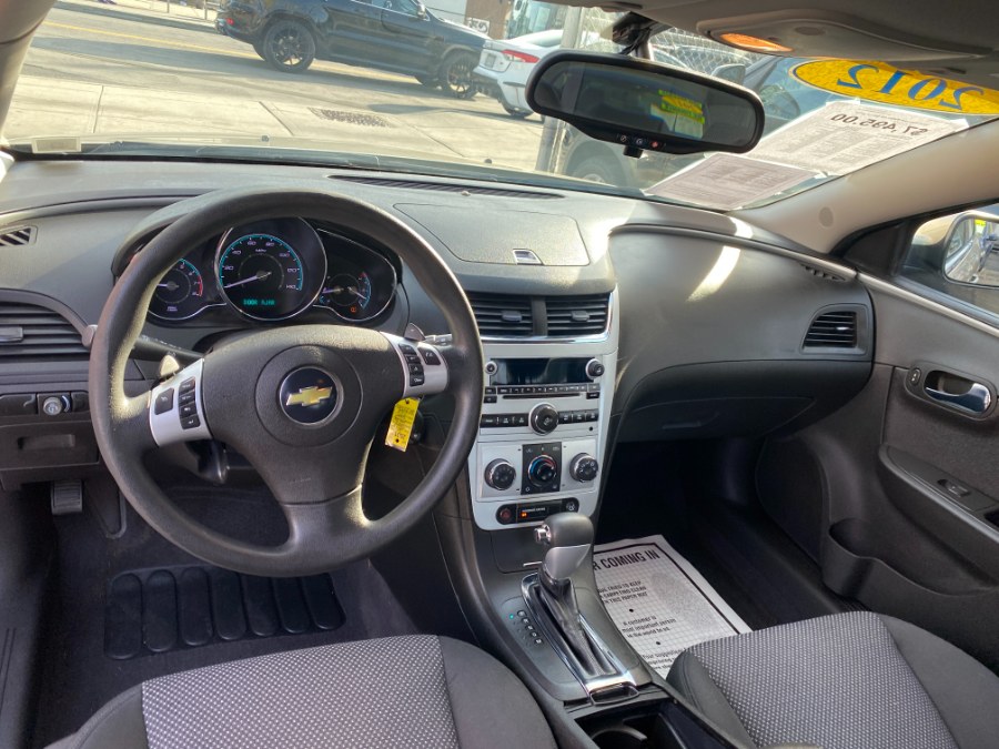 2010 Chevrolet Malibu 4dr Sdn LT w/1LT, available for sale in Middle Village, New York | Middle Village Motors . Middle Village, New York 2010 Chevrolet Malibu 4dr Sdn LT w/1LT, available for sale in Middle Village, New York | Middle Village Motors . Middle Village, New York
